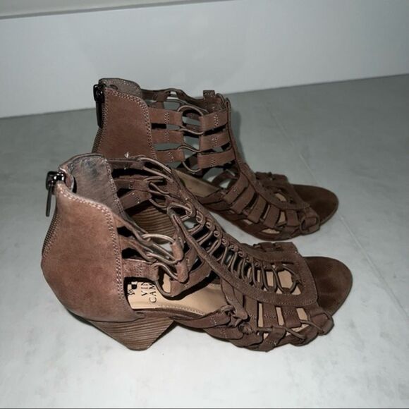 Vince Camuto Elanso Gladiator Strappy Sandals - Picture 7 of 17
